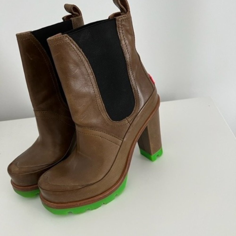 Hunter platform boots